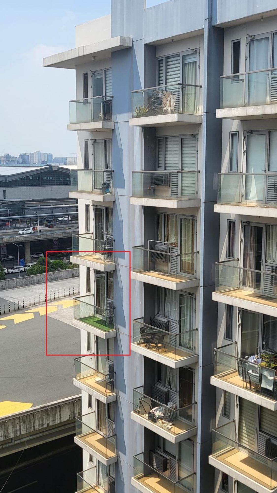 One Palm Tree Villas Condominium - Studio 7Th Fl With Balcony - Across Terminal 3 Airport Пасай Екстериор снимка