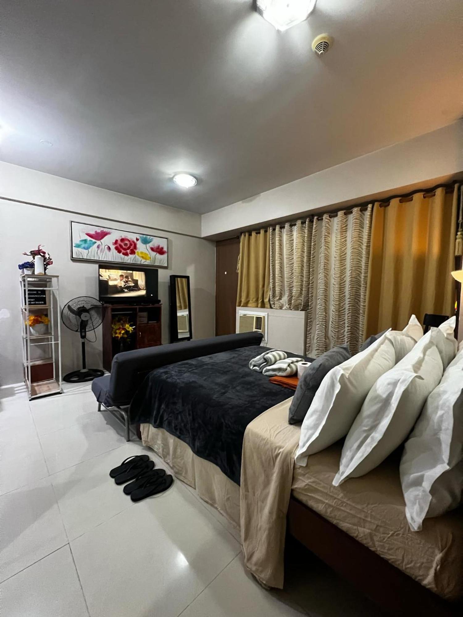 One Palm Tree Villas Condominium - Studio 7Th Fl With Balcony - Across Terminal 3 Airport Пасай Екстериор снимка